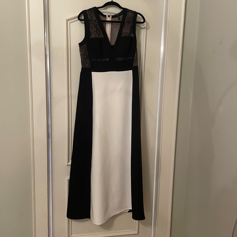 BCBG MaxAzria Oudette Off-white and Black Lace Dress Size 12
